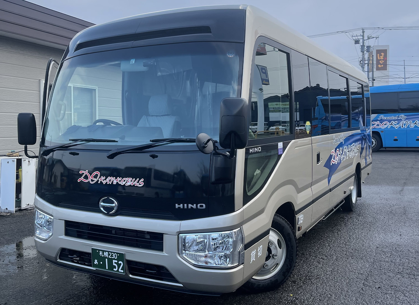 貸切バス　coaster