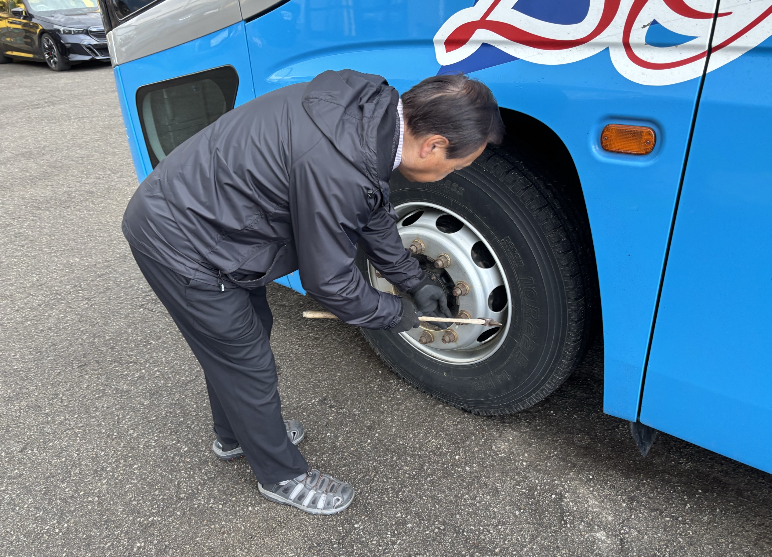 タイヤチェック